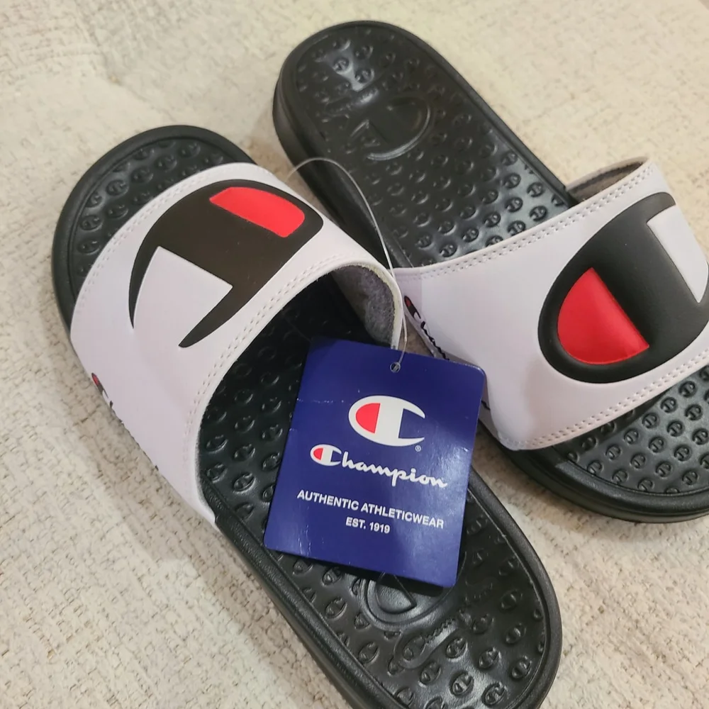 NEW Champion Little Boy Girls Slide Sandals Sz 4 Black White Lightweight Slip On